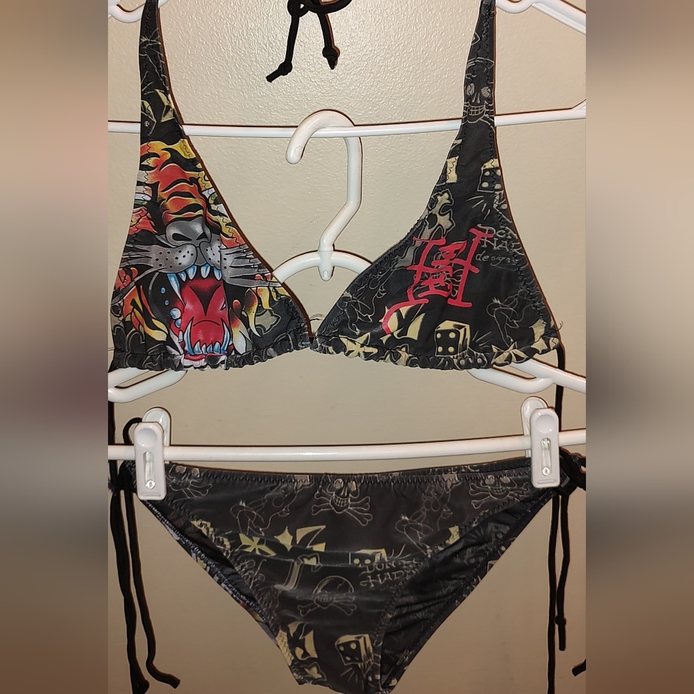 Bathing suit